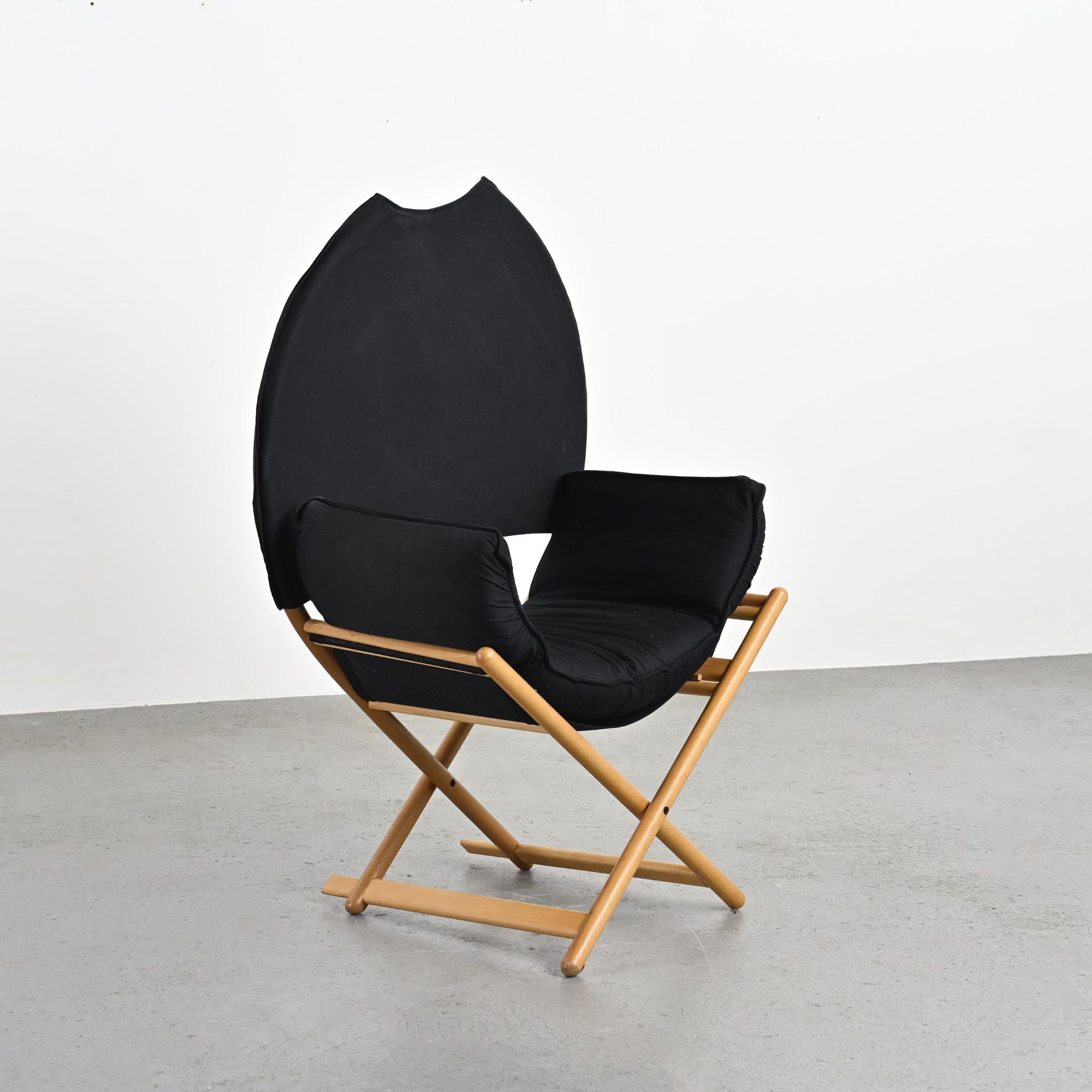 Vico MAGISTRETTI: Regina d'Africa Armchair, Alias circa 1979