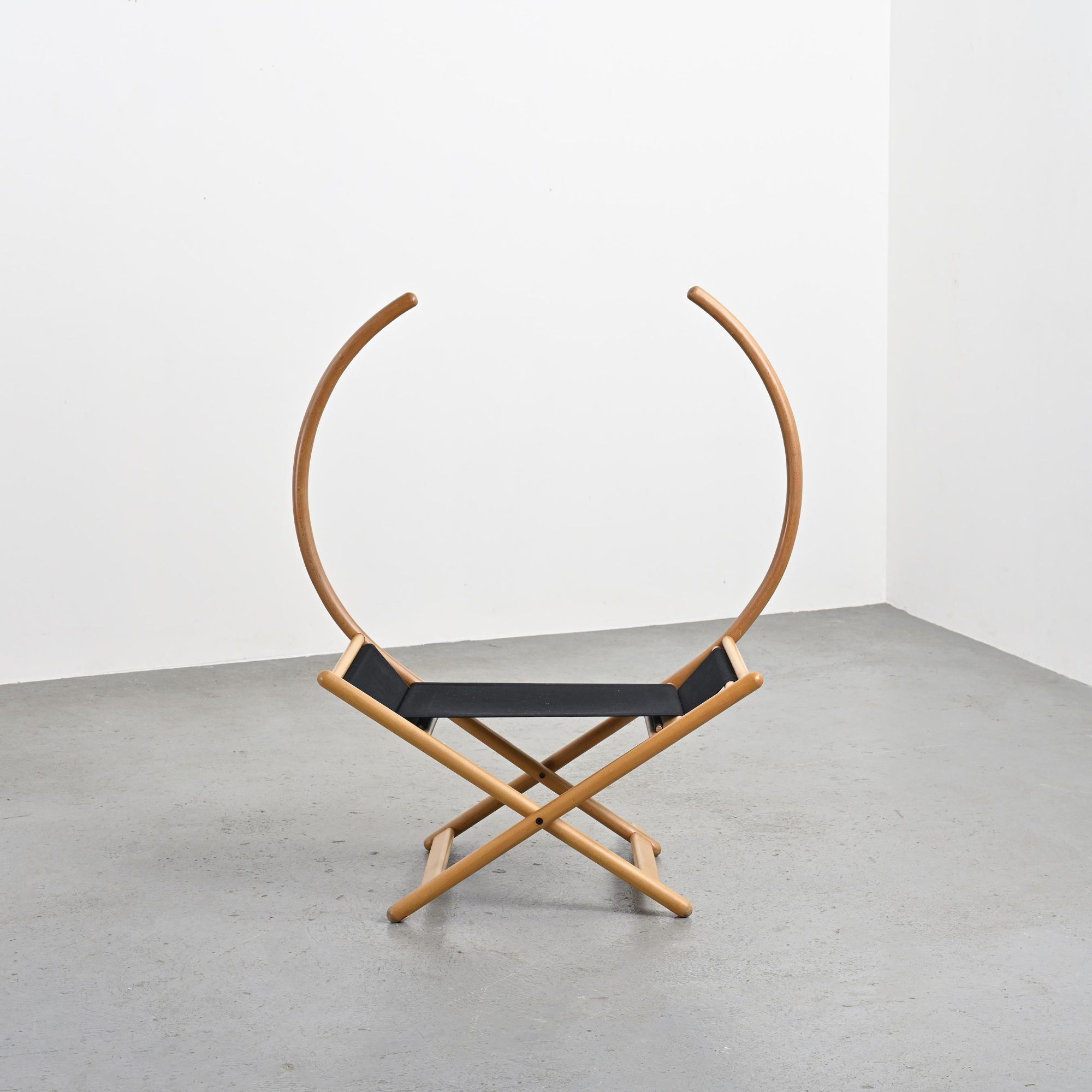 Vico MAGISTRETTI: Regina d'Africa Armchair, Alias circa 1979