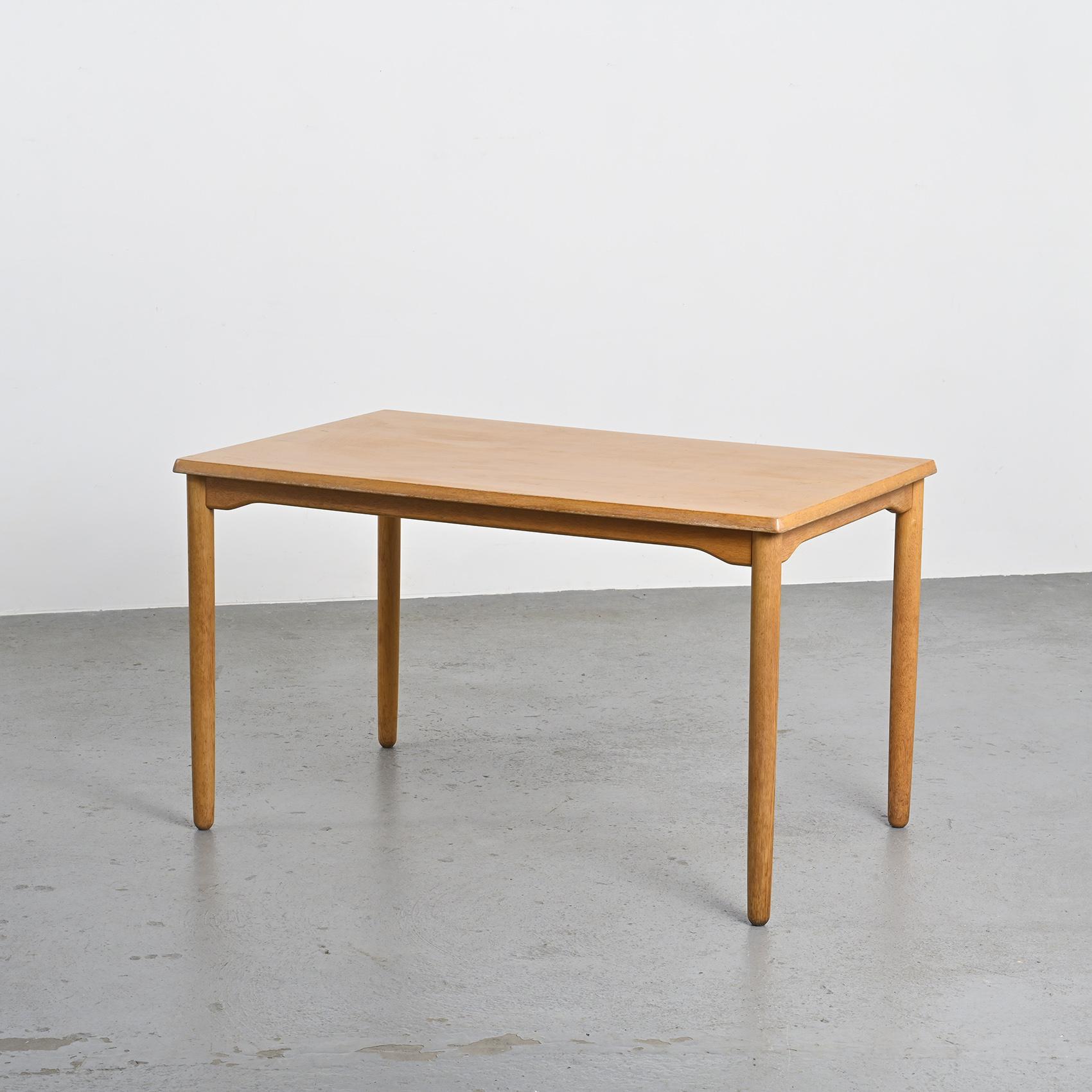 Table de salle à manger par Isamu Kenmochi, Tendo Japon 1984
