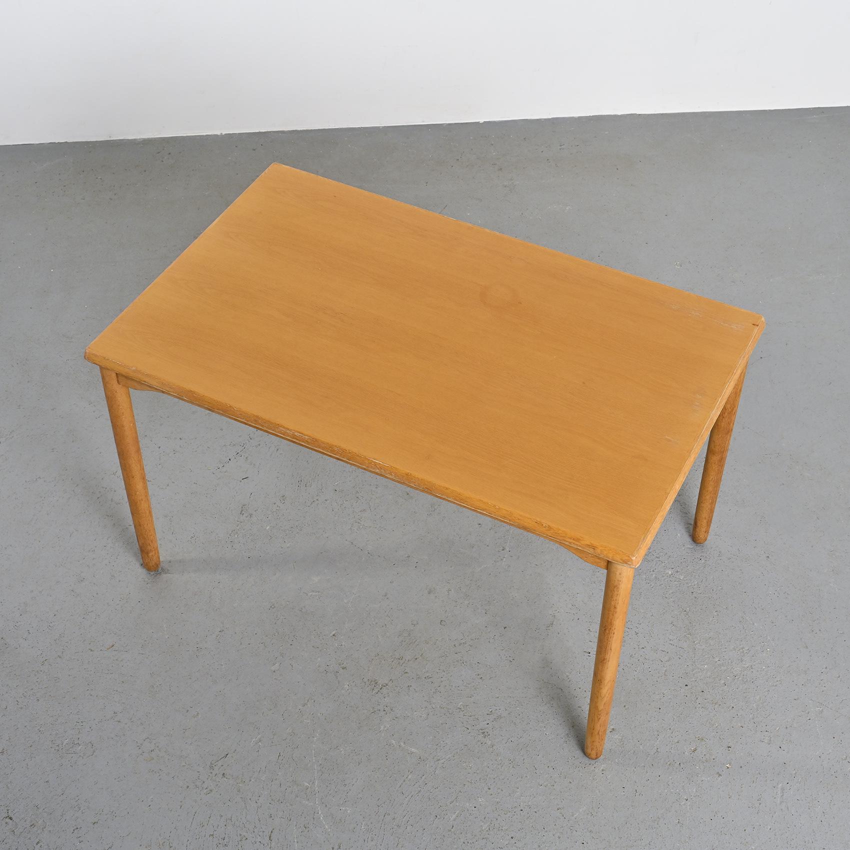 Table de salle à manger par Isamu Kenmochi, Tendo Japon 1984