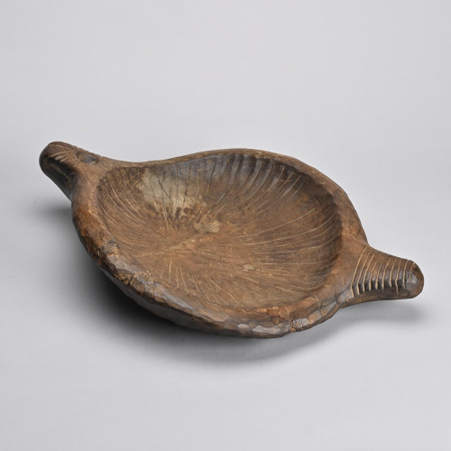 Large Hand-carved fruit bowl, folk art, France, circa 1960