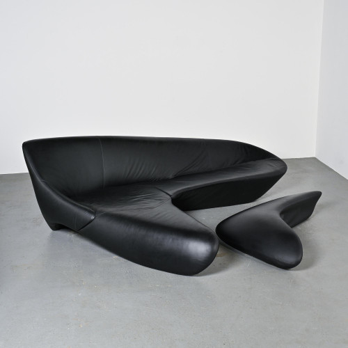 « Moon System » black leather sofa, Zaha Hadid for B&B Italia, 2007