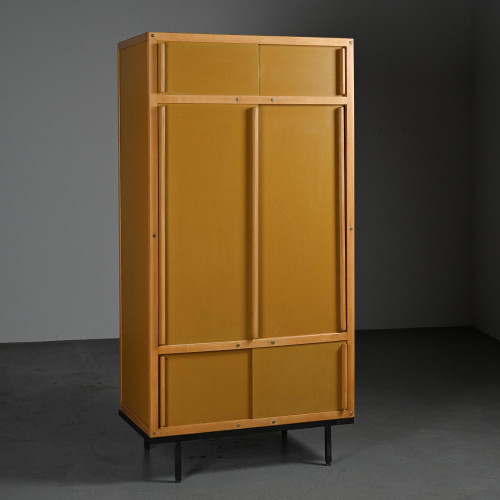 Armoire en hêtre par André Sornay, Lyon, circa 1960