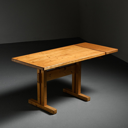 Table à rallonge en pin massif, Les Arcs,  circa 1970