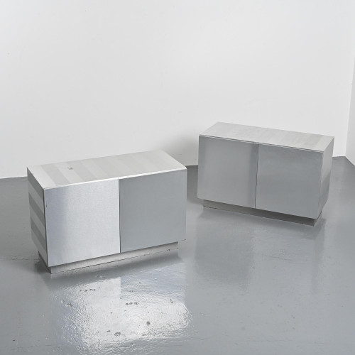 Paire de buffets bas en métal brossé, France années 1970