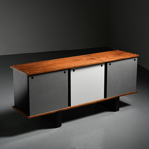 Bahut "Bloc" 3 portes, Charlotte Perriand, Cansado, circa 1962.