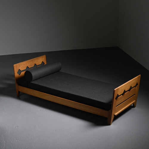Solid oak bed by René Gabriel, Lieuvin, 1948