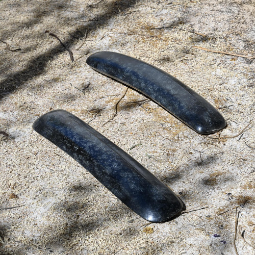 Sculpture en diabase noir par Robert Neuhauser, Suisse circa 1985