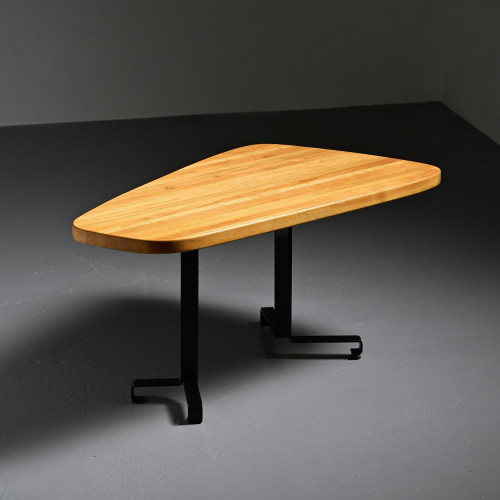 Table forme libre, Charlotte Perriand pour Les Arcs, circa 1986