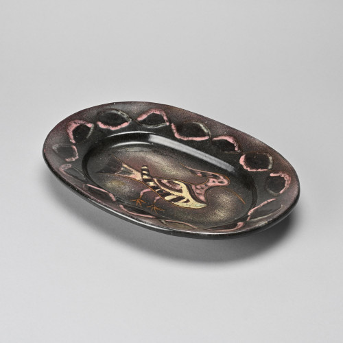 Plat en faïence émaillée par Menelika, Genève, circa 1950
