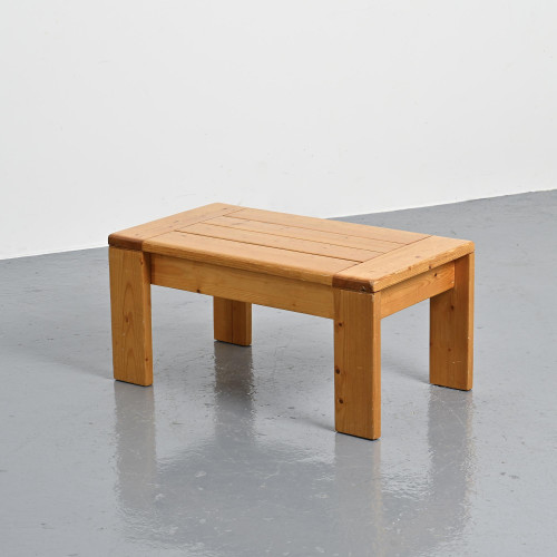 Pine wood coffee table from les Arcs, circa 1970