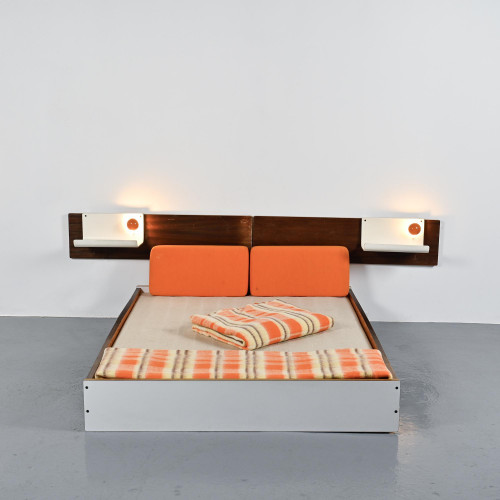 Lit et Tête de lit par Pierre Guariche, circa 1968