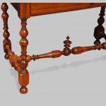 French early 18th century Yew tree table
