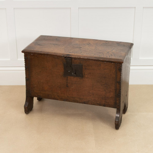 An Elizabeth I small oak boarded chest, circa 1580