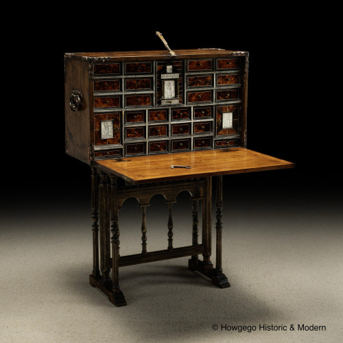 AN EXCEPTIONAL SPANISH COLONIAL VARGUEÑO OR BARGUEÑO, tortoiseshell, ebony, engraved ivory and Colonial hardwood, Spain, late 16th / early 17th century (cabinet)