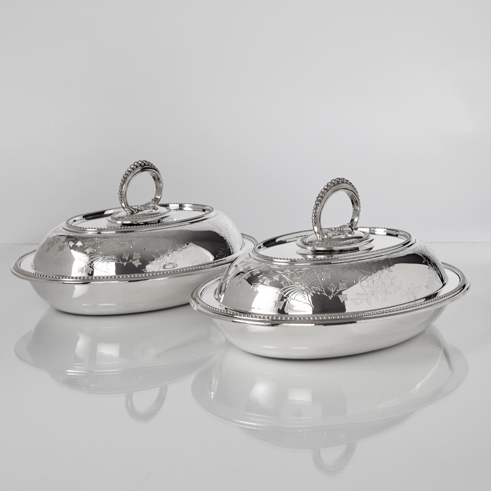 Silver serving on sale dish with lid