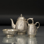 Exceptional quality three-piece Victorian parcel-gilt tea set