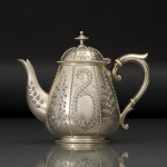 Exceptional quality three-piece Victorian parcel-gilt tea set