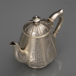 Exceptional quality three-piece Victorian parcel-gilt tea set