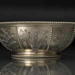 Exceptional quality three-piece Victorian parcel-gilt tea set