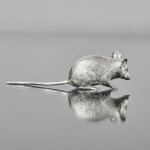 Large silver mouse model