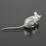 Large silver mouse model