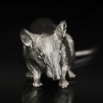 Large silver mouse model
