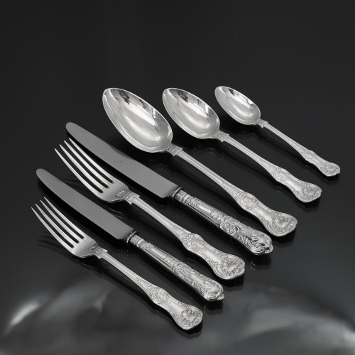 Set Queen's pattern sterling silver cutlery for 12 by George Adams