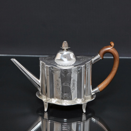 George III sterling silver teapot & stand