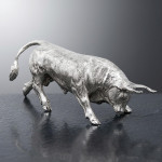 Sterling silver model bull - tail down