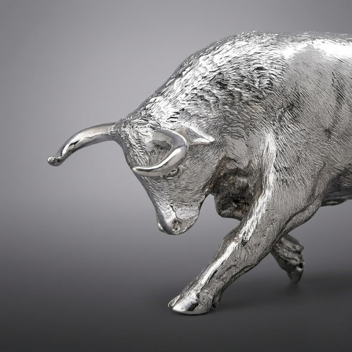 Sterling silver model bull - tail up