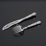 Pair of mid-Victorian Queen's pattern sterling silver fish servers