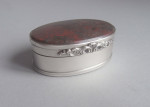 An unusual William IV Ladys Snuff Box made in London in 1836 by James Sambrook.