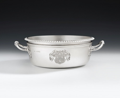 An extremely fine & rare George IV Souffle Dish made in London in 1830 by William Eaton.
