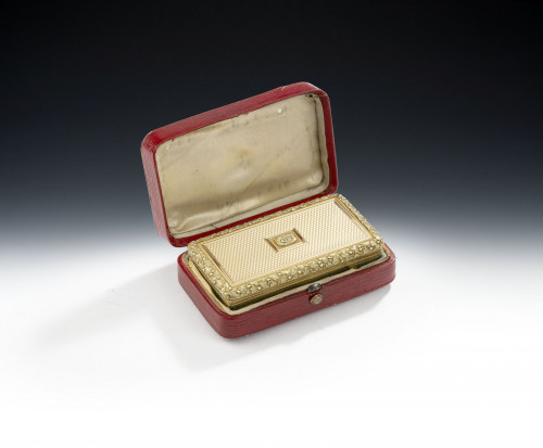 An important George IV Two Colour 18ct Gold Snuff Box made in London in 1821 by John Northam.