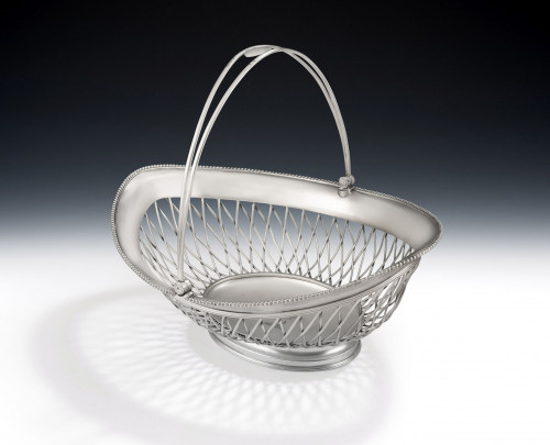 MATTHEW BOULTON.  A very rare George III Wirework Bread/Fruit Basket made in Birmingham in 1802 by Matthew Linwood.