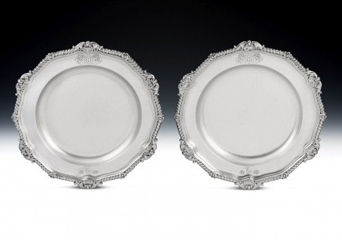 PAUL STORR - A pair of George III Sideboard Dishes made in London in 1806 by Paul Storr.