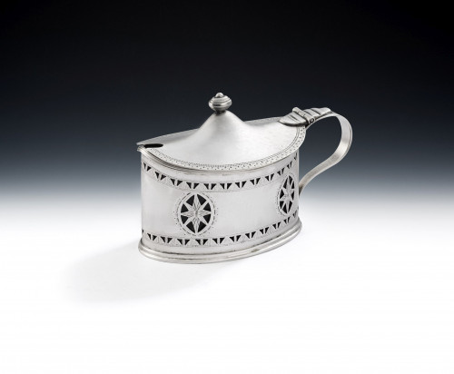 A very fine George III Mustard Pot made in Sheffield in 1787 by Nathaniel Smith & Company.