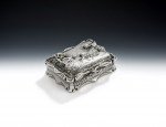 BUCKINGHAM PALACE.  An important Castle Top Vinaigrette made in Birmingham in 1847 by Nathaniel Mills.