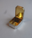 A very rare George III Snuff Box made in Edinburgh circa 1786-90 by Alexander Spence.