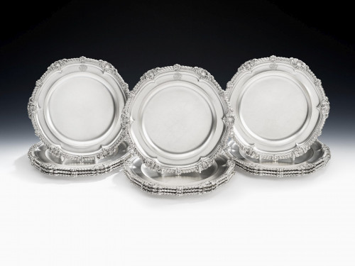 Philip Rundell.  An outstanding & scarce set of twelve George IV Dinner Plates made in London in 1821 by Philip Rundell.