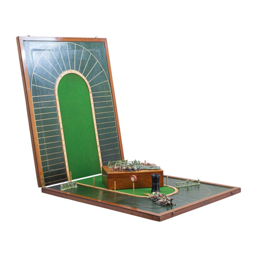 Table Top Folding Horse Racing Steeplechase Game