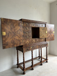 C17th Oyster cabinet on  stand