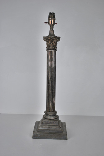Large Corinthium column lamp