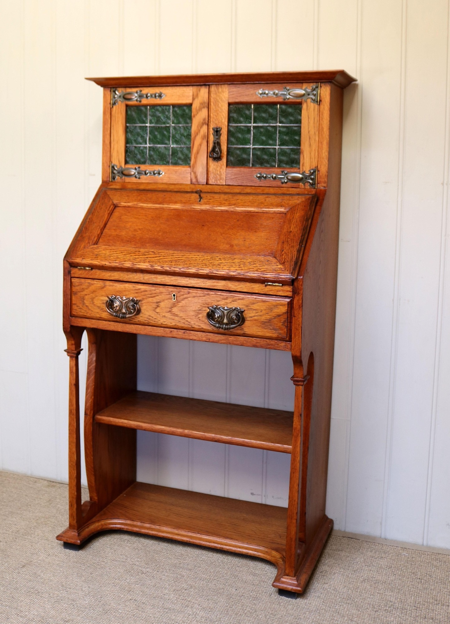 WORBOYS ANTIQUES & CLOCKS