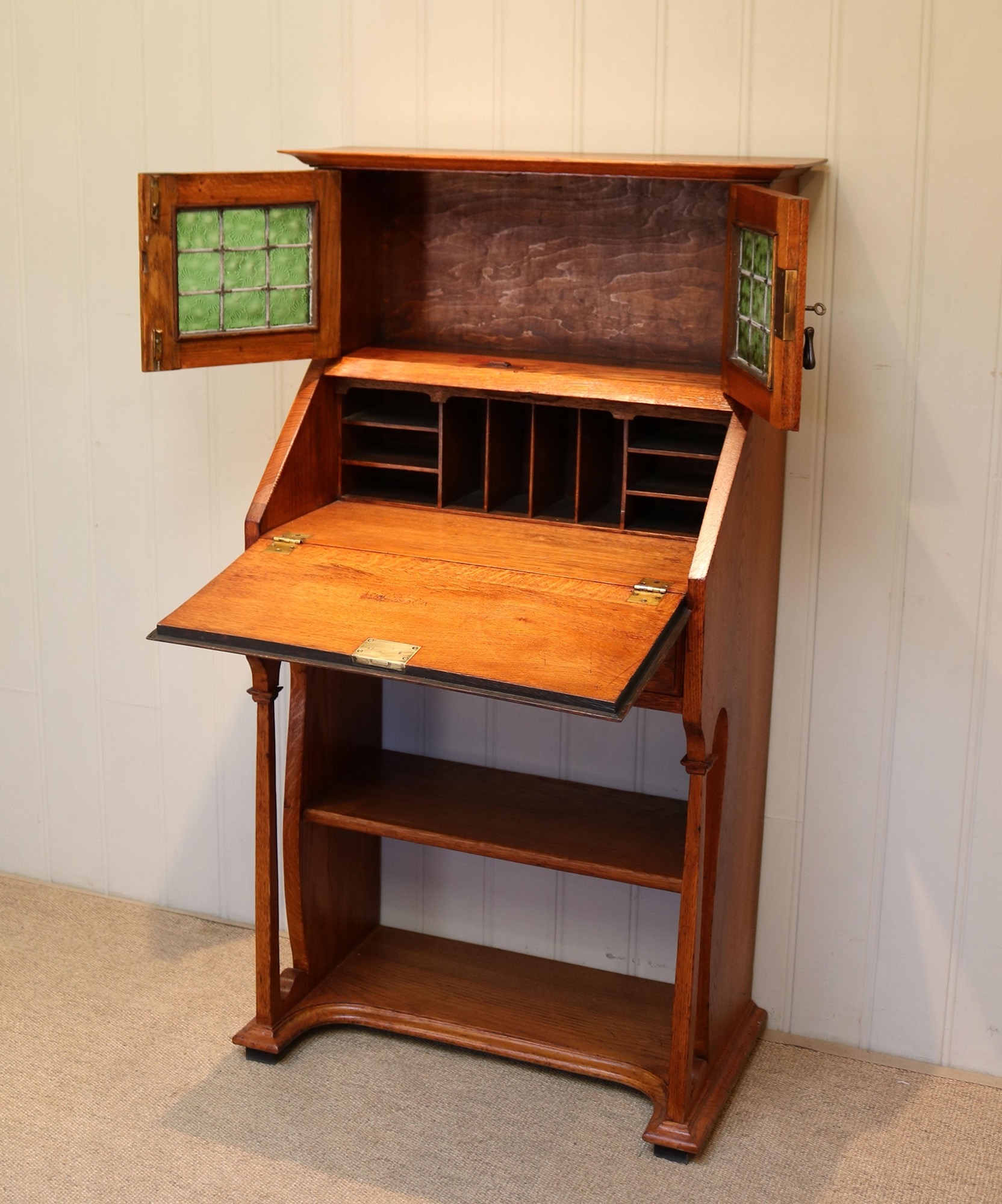 WORBOYS ANTIQUES & CLOCKS