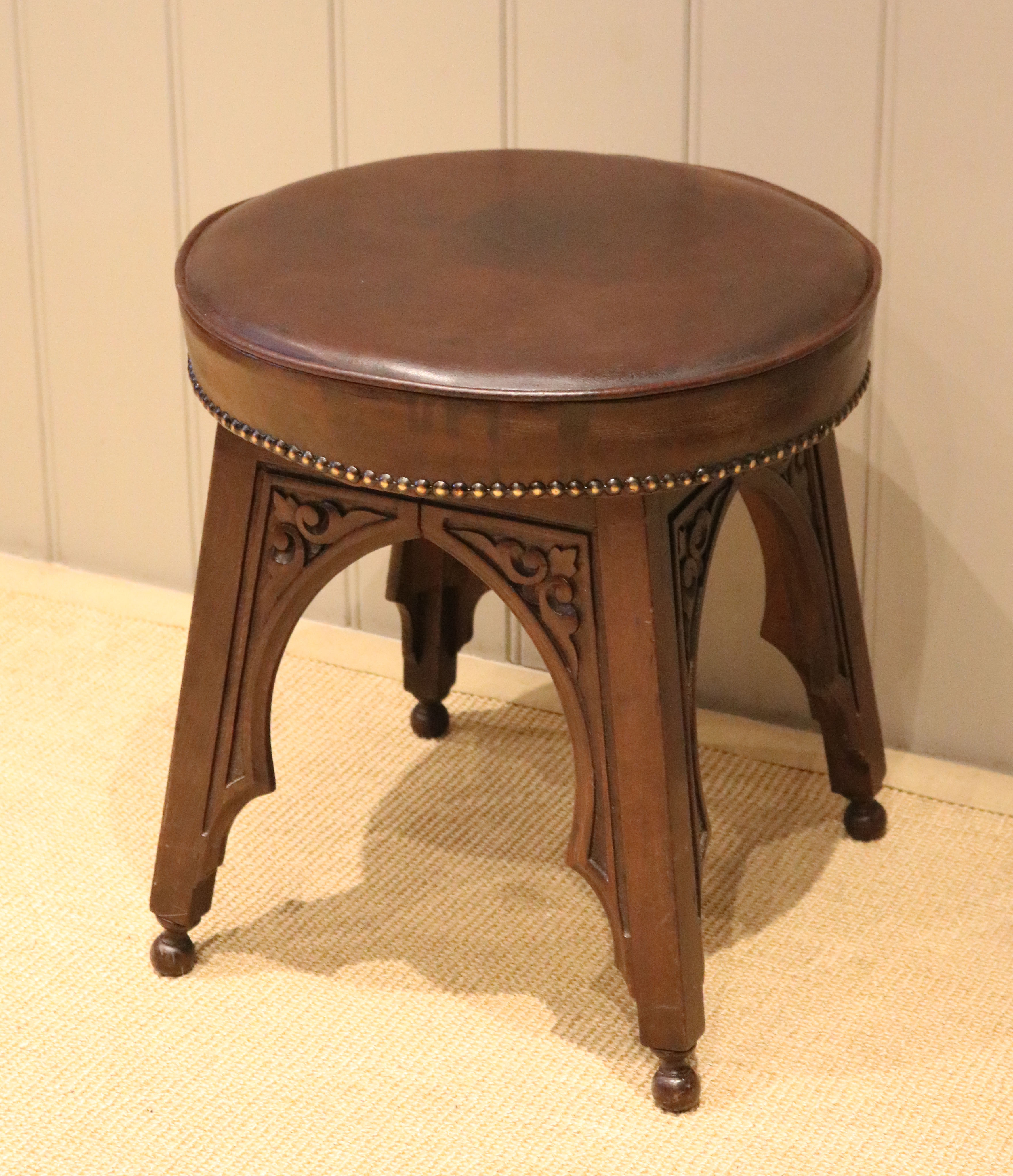WORBOYS ANTIQUES & CLOCKS