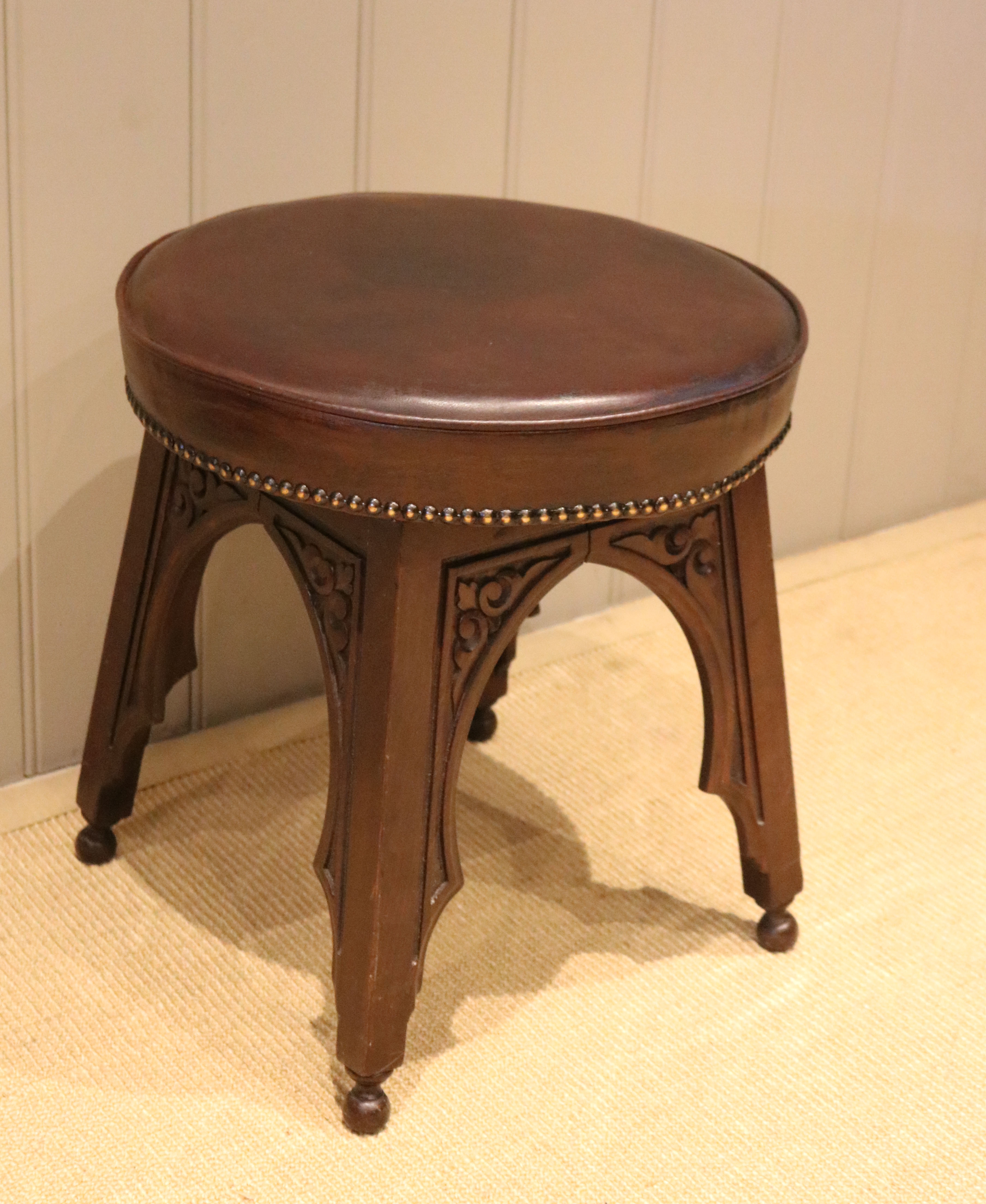WORBOYS ANTIQUES & CLOCKS