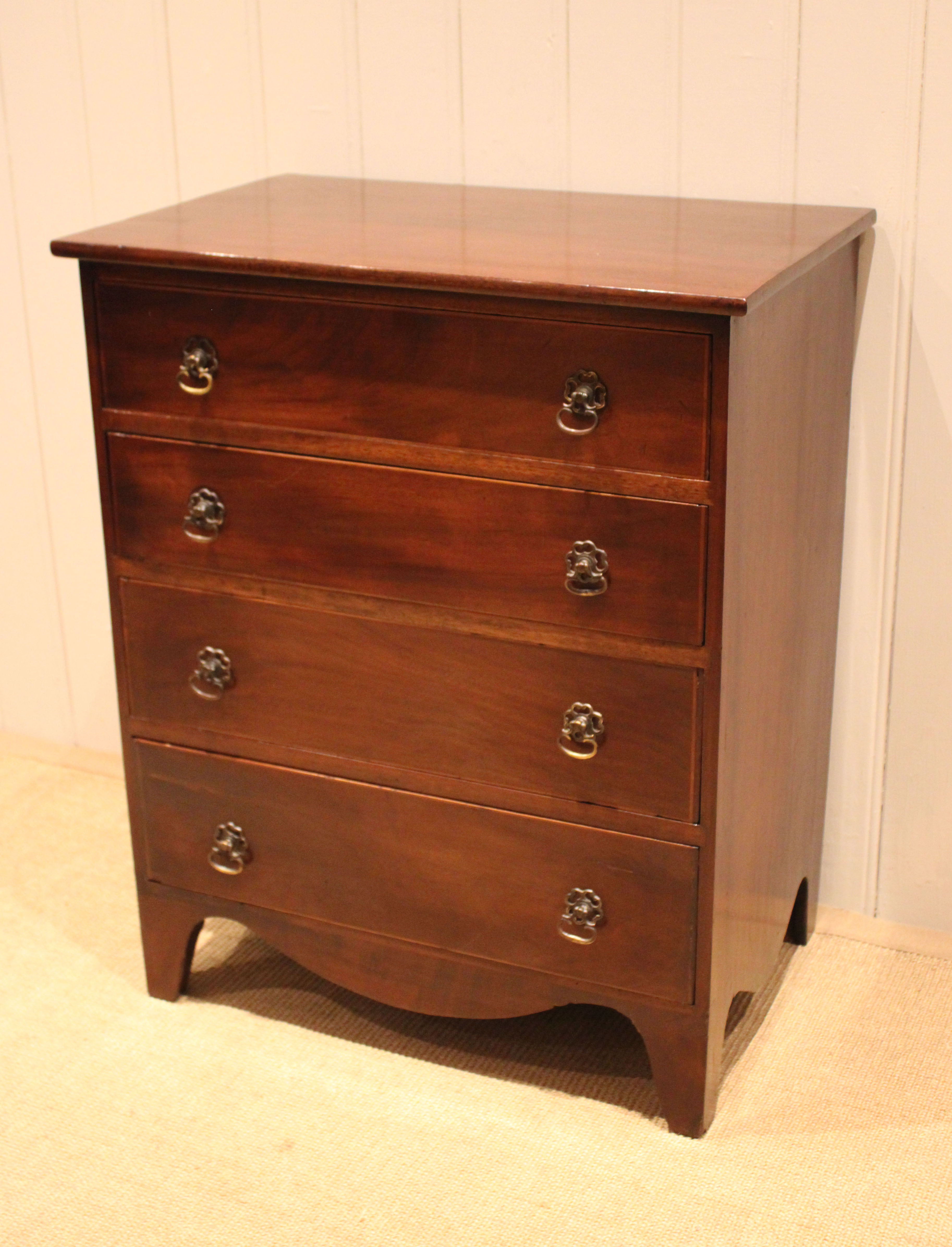 Edwardian Mahogany Chest Of Drawers