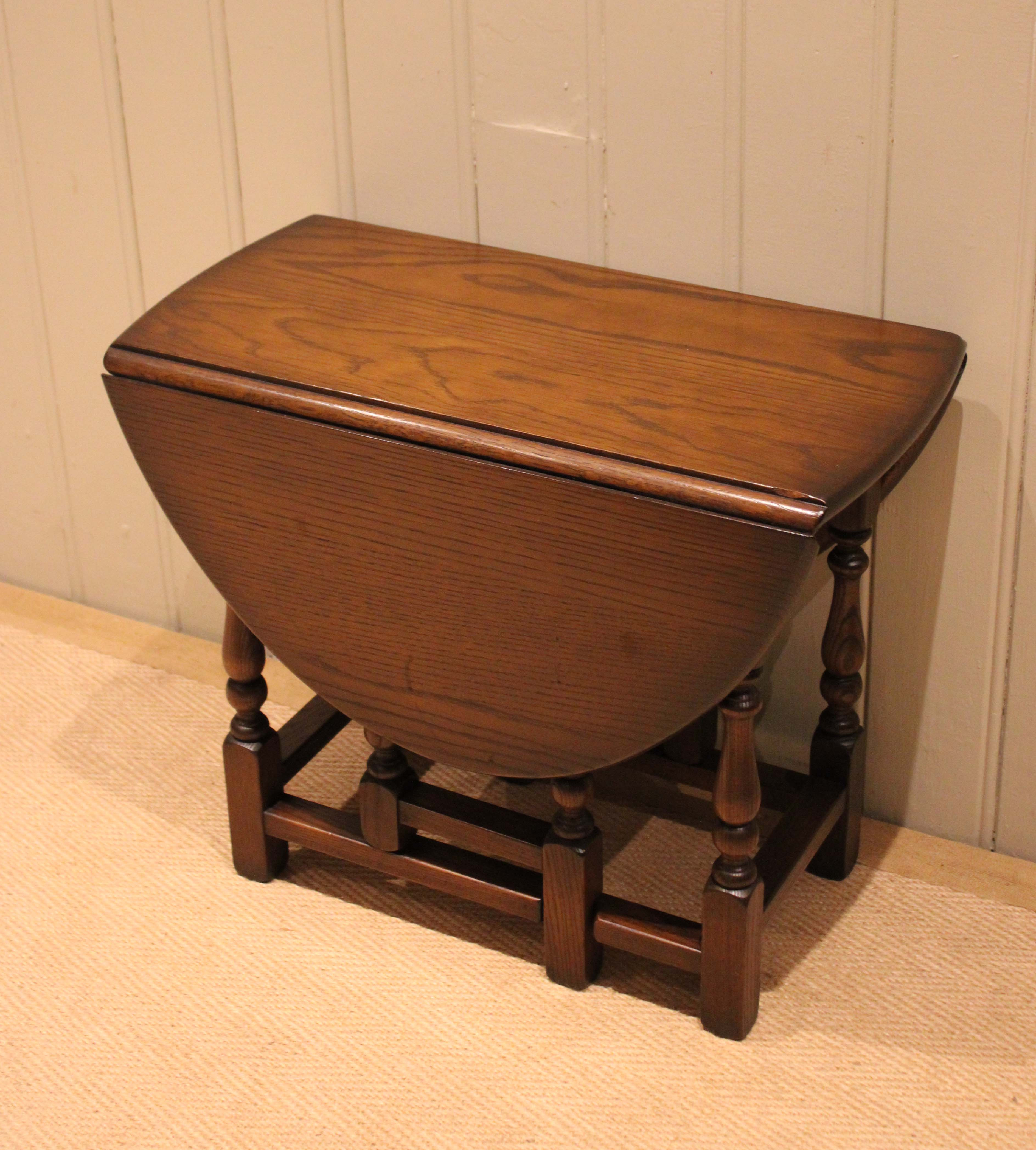 Small Oak Gateleg Table